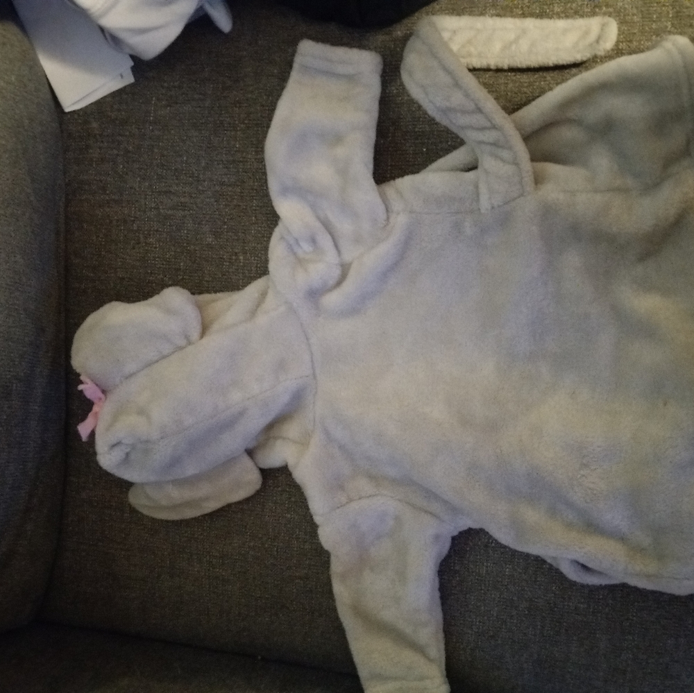 Baby Elephant Robe - Picture 2 of 3